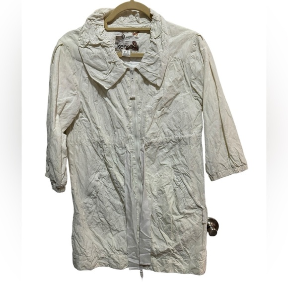 Kensie - white “Krinkle” fabric jacket / Coat size M. Worn once - Picture 3 of 6